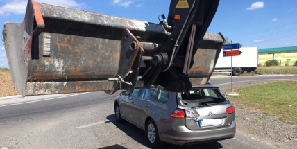 Na Skalce nabral bagr osobák