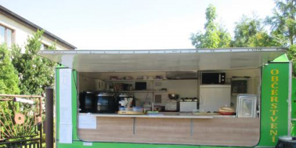 Udělat z obytného přívěsu stánek s občerstvením není jenom tak