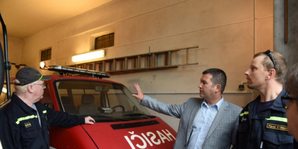 Předseda Sněmovny Jan Hamáček: Hasiči si zaslouží ty nejlepší podmínky