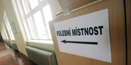 Začíná druhý den voleb do Poslanecké sněmovny Parlamentu ČR