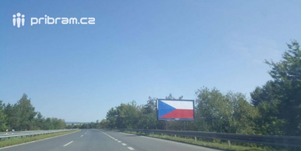 Demontáž billboardů u dálnic znamená  zvýšení bezpečnosti pro cestující