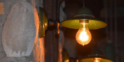 Neznámí pachatelé vykradli sklepní kóje na Příbramsku