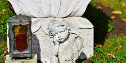 Policie vyzývá řidiče, aby v období svátku Památky zesnulých dbali zvýšené opatrnosti