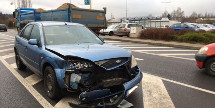 Aktuálně: Na Evropské ulici v Příbrami došlo ke střetu dvou vozidel