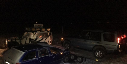 Aktuálně: U Rosovic potrápila řidiče dvou vozidel zasněžená komunikace