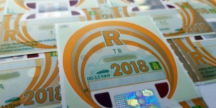 Nezapomeňte zakoupit novou dálniční známku