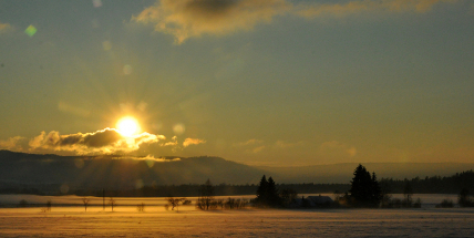 Zasněžená podbrdská krajina má své kouzlo