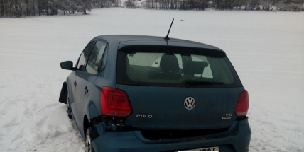 U Vranovic vylétlo auto mimo komunikaci