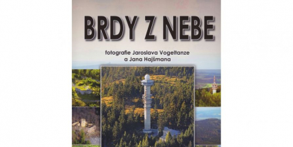 Nová kniha leteckých fotografií mapuje celé Brdy i okolní obce