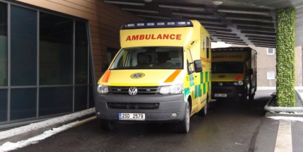 Neznámý zloděj vykradl v Příbrami sanitku