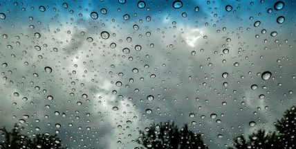 Dnes bude nejteplejší den týdne, pozor ale na vítr