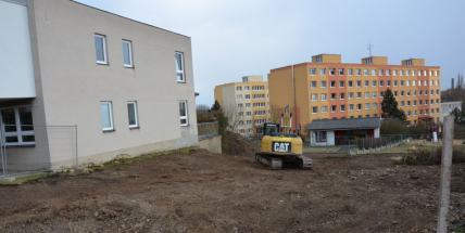 Probíhají zahajovací práce ke stavbě nového pavilonu 5. MŠ Dobříš