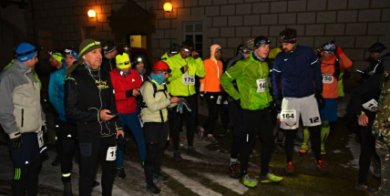 V noci běhali po lese