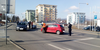Právě teď: Na Drkolnově došlo k dopravní nehodě dvou vozidel