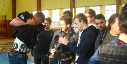 Studenti se seznámili s pořádkovou jednotkou a s prací u policie