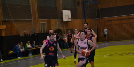 Basketbalový boj o postup Příbrami do druhé ligy pokračuje