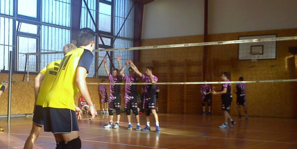 Mladí volejbalisté o víkendu opět bodovali
