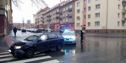Policisté pátrají po svědcích dopravní nehody