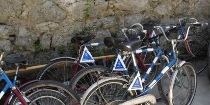 V Petrovicích u Sedlčan mají už druhým rokem jízdní kola pro lidi zadarmo