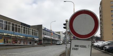Nezapomeňte na pondělní dopravní omezení!